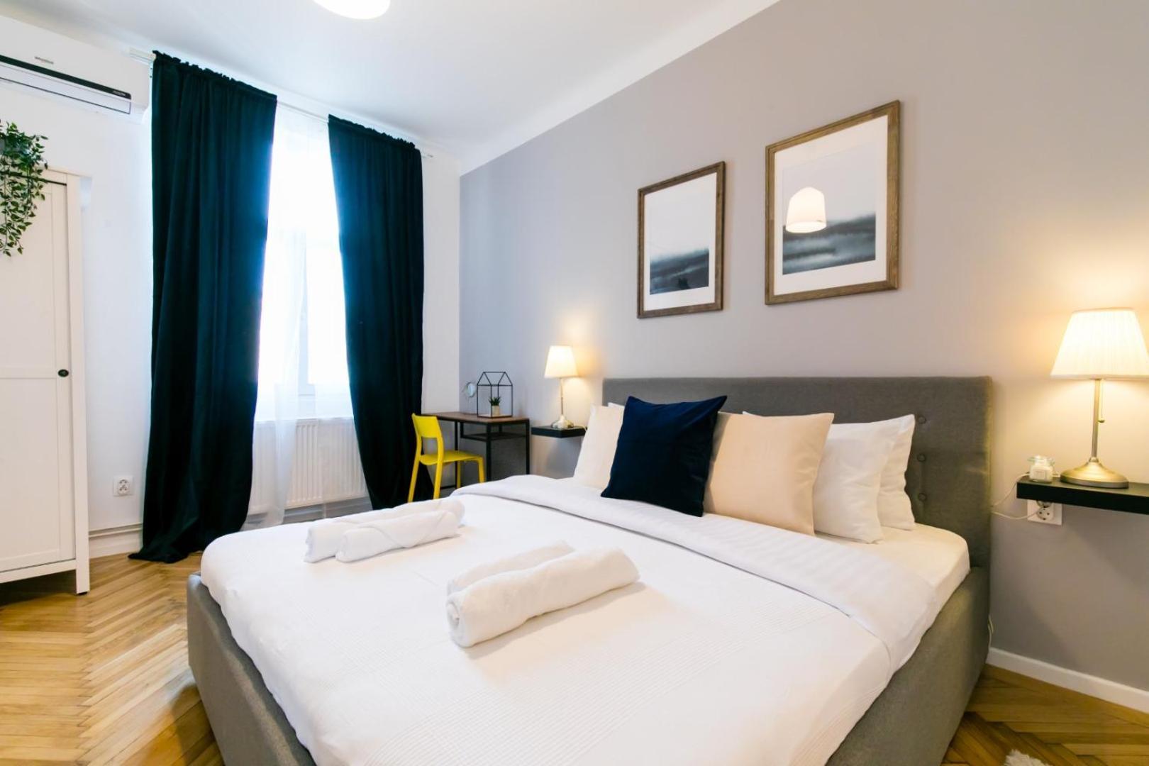 Heart Of The City - Cozy Apartments In Prime Location Bucarest Esterno foto