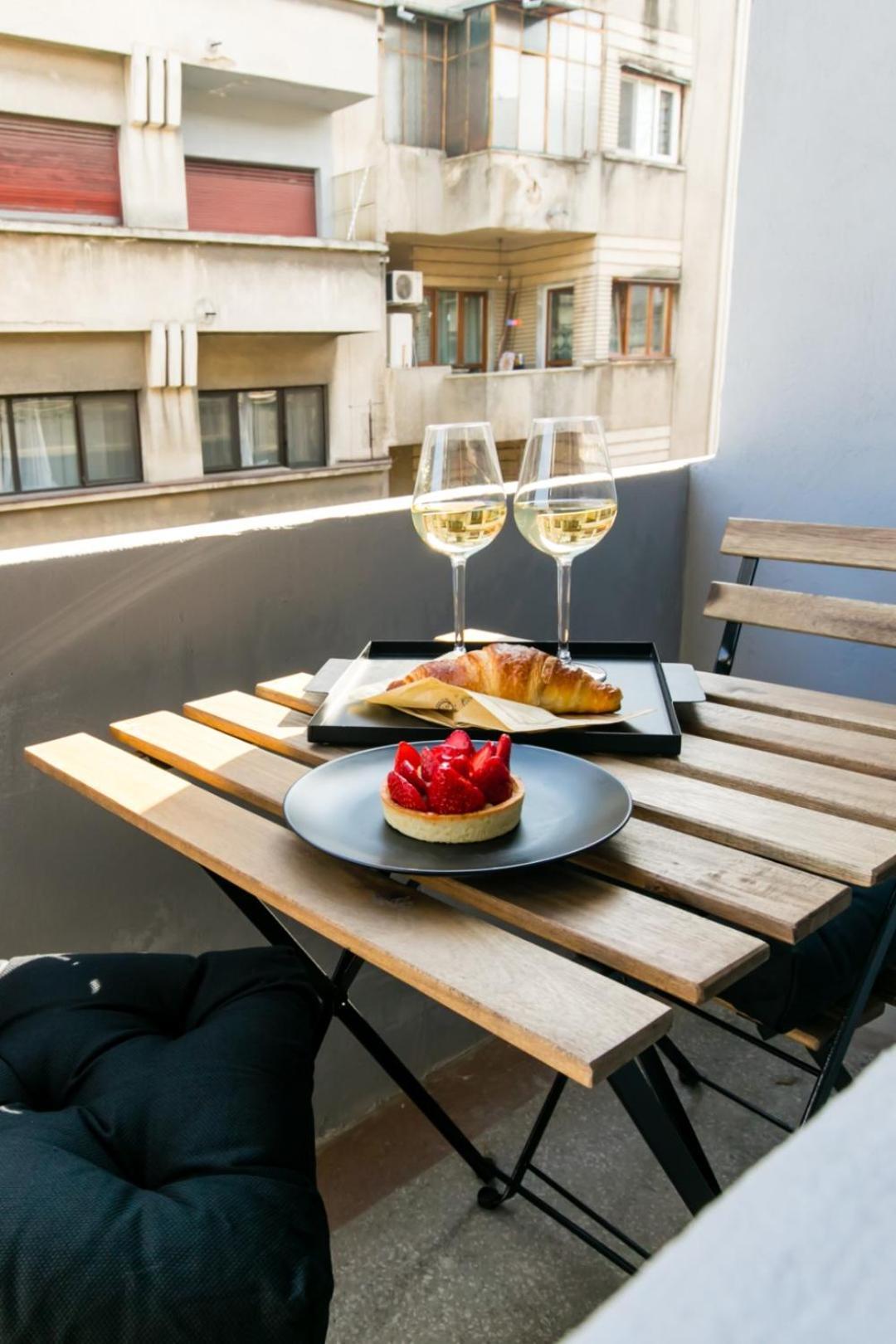 Heart Of The City - Cozy Apartments In Prime Location Bucarest Camera foto