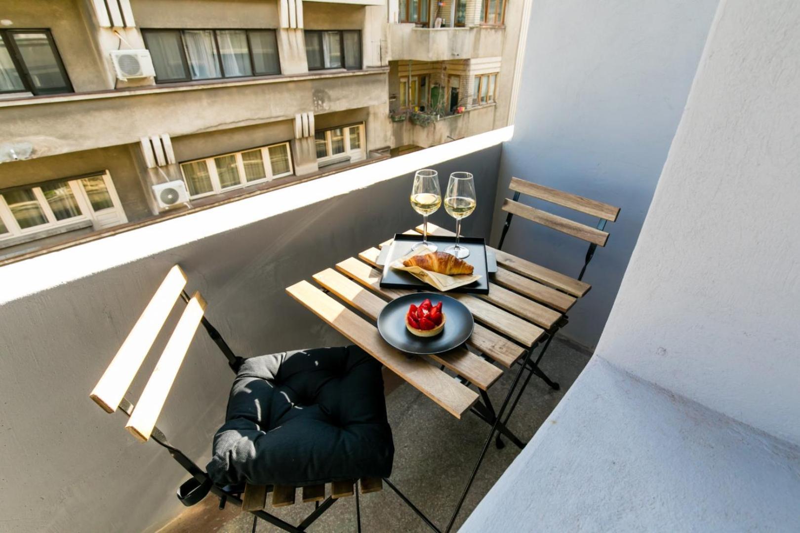 Heart Of The City - Cozy Apartments In Prime Location Bucarest Esterno foto